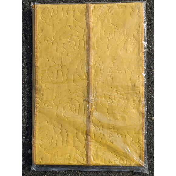 Retro Embossed Gold Rose Floral HANGING CLOSET GARMENT BAG Vintage 1970's Taiwan - Picture 4 of 4